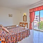Villa Miraflores By