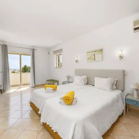 Villa Miraflores By